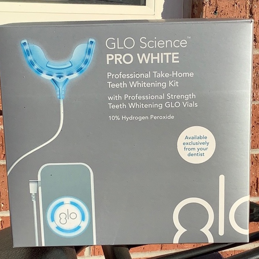 Teeth whitening kit